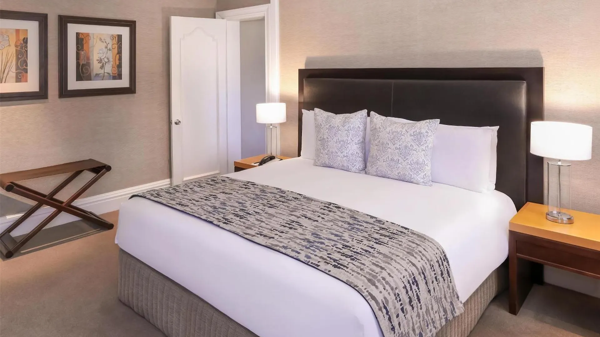 Southern Sun Cape Sun Ciudad del Cabo 4*,